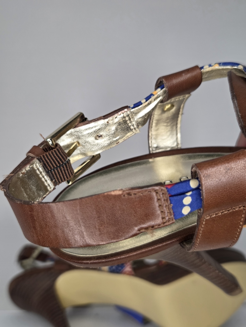 GUESS Kaedi Brown Leather Multi Floral Fabric Platform Sandals Heels - Picture 9 of 12